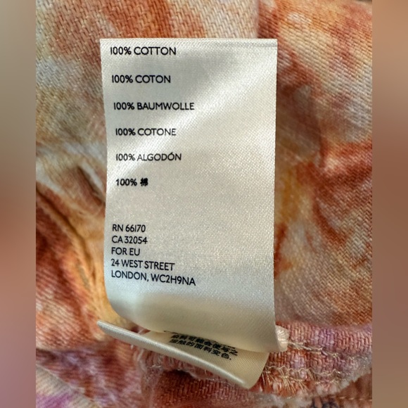 We The Free She's A Legend Orange Apricot Tie-Dye
Bermuda Shorts Size 12 - Picture 13 of 16